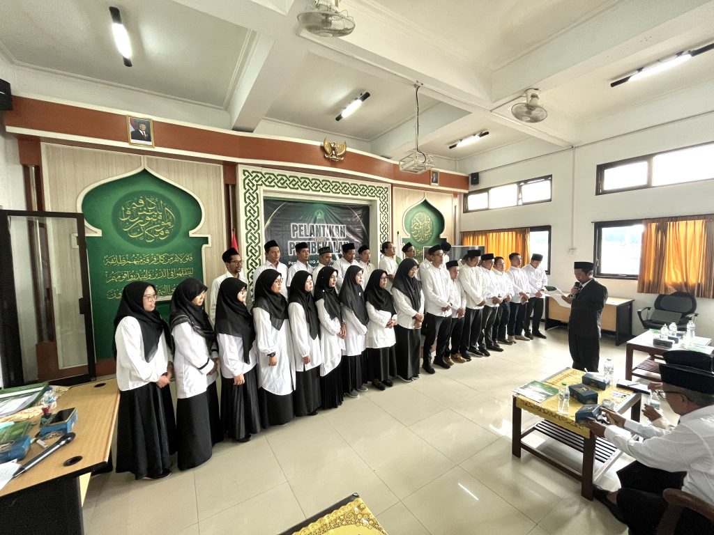 IMG 8910 - Estafet Kepemimpinan Fakultas Ushuluddin IIQ An Nur Yogyakarta: Pengelola Baru Periode 2025–2029 Resmi Dilantik